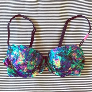 NWT VS Pink Printed Push Up Bra 32B